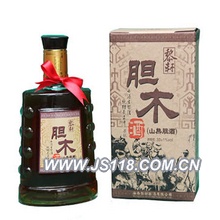 精装胆木酒