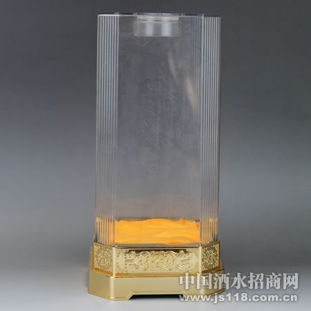 �����а˽�͸���оư�װͼƬ
