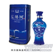 四方圆角蓝阳河酒