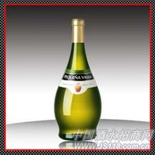 小酒桶干白葡萄酒