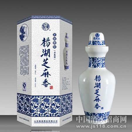 芝麻香青花瓷酒
