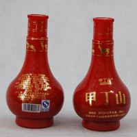 甲丁山酒小红瓶
