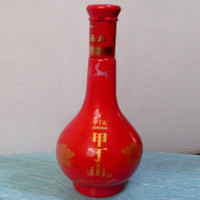 甲丁山酒大红瓶