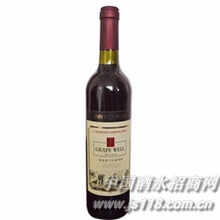 蛇龙珠干红葡萄酒