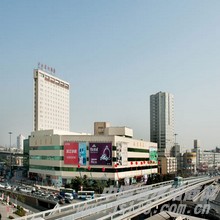 南京商厦楼宇电梯广告