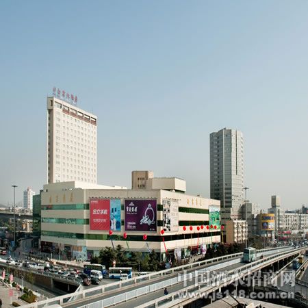 南京商厦楼宇电梯广告