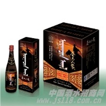三斤圆瓶套马人家酒