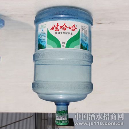 娃哈哈饮用天然矿泉水