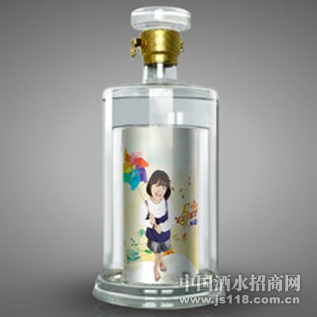 ��ɫ������ּ����
