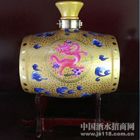 龙腾金瓶