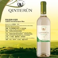 传统佳美娜红葡萄酒