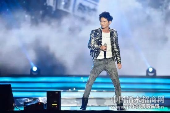 �ɾơ��컨��Ⱥ���貾����ݳ���ڶ���Բ����Ļ