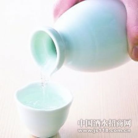 ���۾�