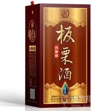 棕色装板栗酒