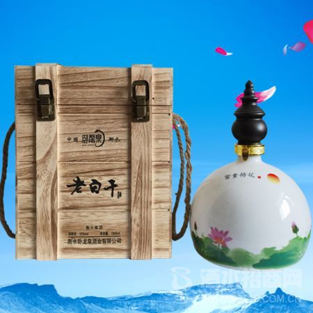 卧龙泉酒业-富贵荷花