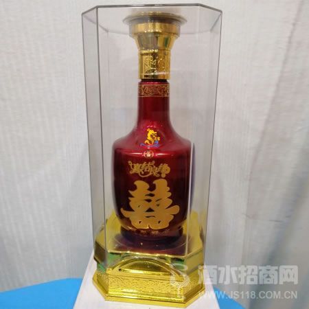 龙窖透明盒喜酒