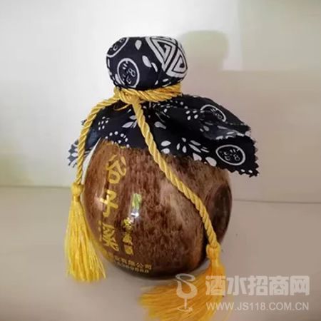 谷子溪-坛装酒