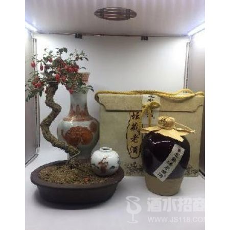 52°500ml酱红坛藏老酒
