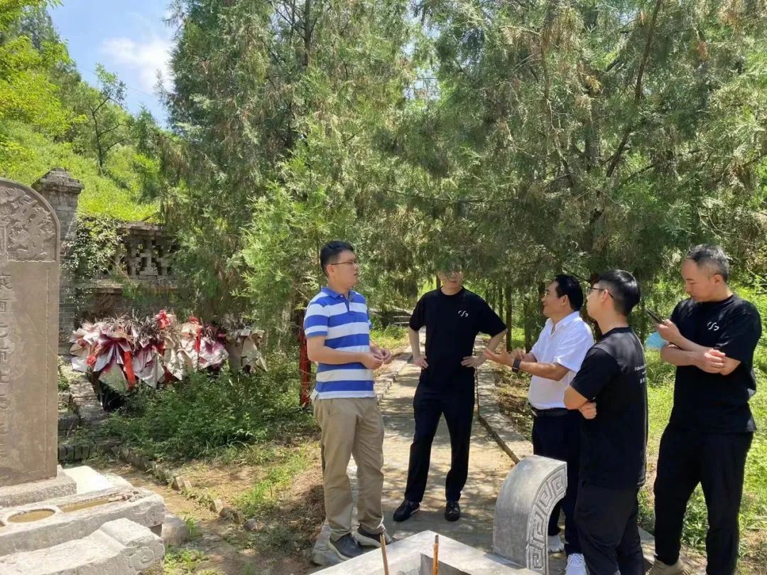 杜康控股全国运营中心 碧桂园牛若磊一行厂参观调研白水杜康酒