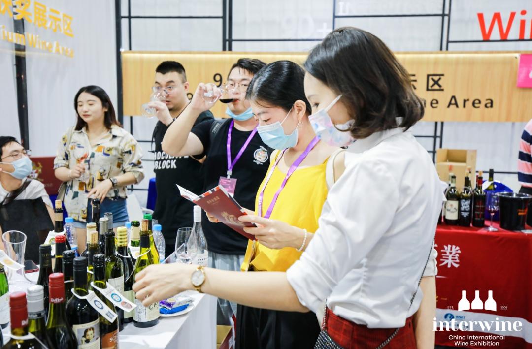 拉萨青稞鹿血酒 拉萨青稞鹿血酒