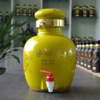 杏旺泉坛装酒